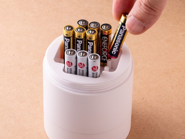 もしもに備えて電池を備蓄できる「乾電池ストッカー」がヴィレヴァンオンラインに登場