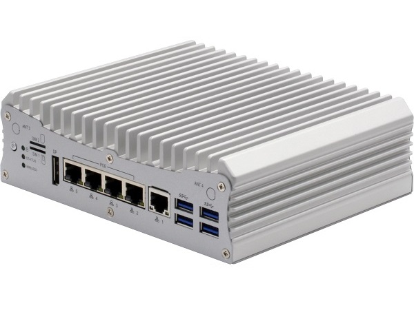 4基のPoEポートを備える産業向けファンレスPC、AAEON「VPC-5620S」
