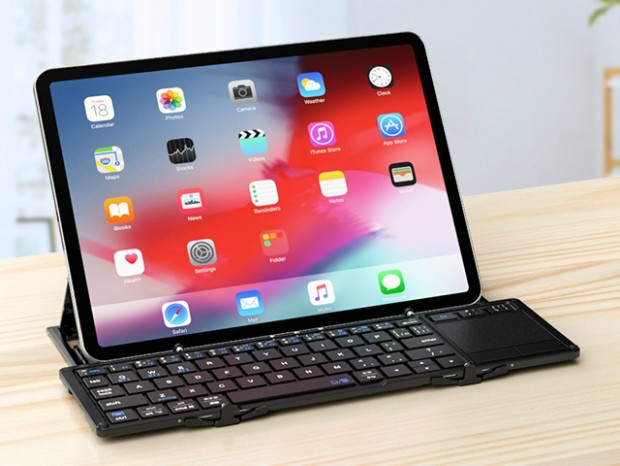 タッチパッド付き折りたたみ式ワイヤレスキーボード、iClever「IC-BK08SE」