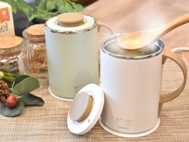 沸かしてそのまま飲めて保温もできる、サンコー「おひとりさま用マグケトル」発売