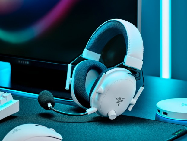 Razer、eSports向けヘッドセット「BlackShark V2」シリーズに新色追加