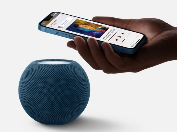 Apple、球形スマートスピーカー「HomePod mini」に個性派カラーの新色を追加