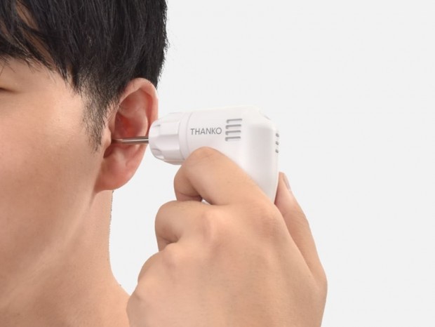 スマホ画面で見ながら掃除、そのまま吸引できる「耳かき掃除機」がサンコーから