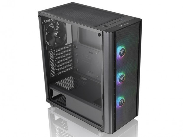 フロントメッシュのミドルタワーPCケース、Thermaltake「V250 TG ARGB Air」