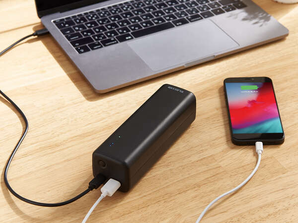 エレコム、合計52.5W出力が可能なUSB PD対応の20,100mAhモバイルバッテリー発売