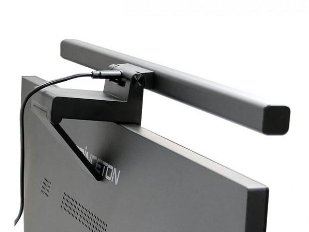 液晶に取り付けて目の負担を軽減できるスクリーンバーライト、プリンストン「PMA-SCBAR」