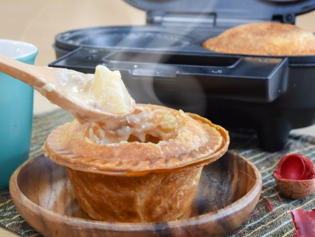 サンコー、レトルトや残り物がご馳走ポットパイになる「自家製おかずパイメーカー」発売