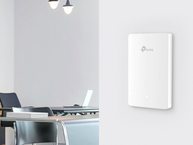 壁面埋め込み型Wi-Fi 6アクセスポイント、ティーピーリンク「EAP615-Wall」