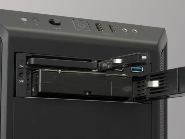 オウルテック、SSD/HDDをそのまま装着できるデュアルベイリムーバブルケース2種