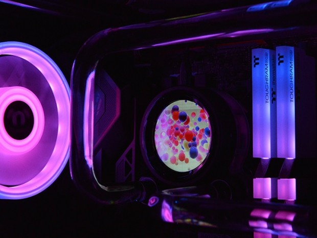 LGA1700対応の2.1型LCD搭載ウォーターブロック、Thermaltake「Pacific MX2 Ultra」
