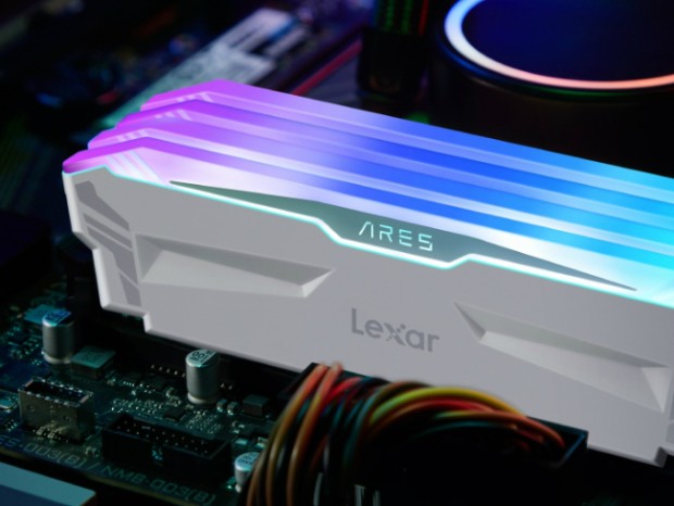 ARGB LEDヒートシンク搭載のOC DDR4メモリ、Lexar「ARES RGB DDR4」シリーズ