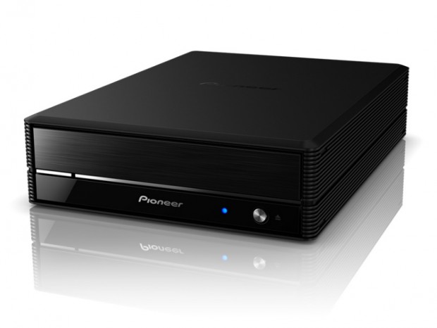 書込品質を改善した外付けBlu-rayドライブ、パイオニア「BDR-X13J-S」