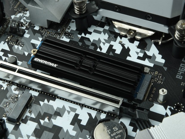 PS5にも対応するアルミニウム製M.2 SSDヒートシンク、ENERMAX「ESC001-BK」