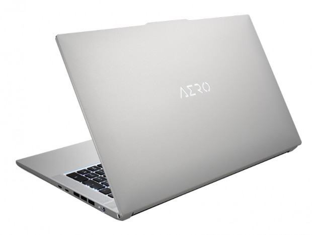 4K/120Hz IPSパネル採用の17.3型クリエイターノートPC、GIGABYTE「AERO 17」発売