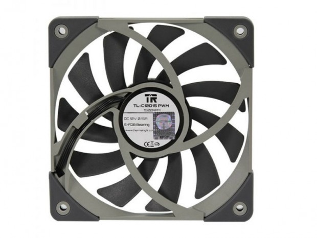 厚さ15mmのスリム120mmファン、Thermalright「TL-C12015」シリーズ発売