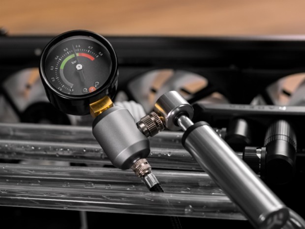 EKWB、DIY水冷の水漏れを事前にチェックできる「EK-Loop Leak Tester Flex」