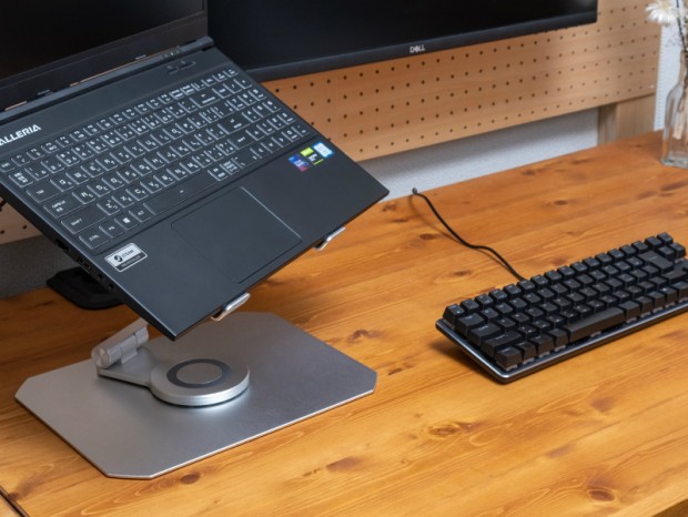 台座が360°回転するアルミノートPCスタンドが上海問屋から