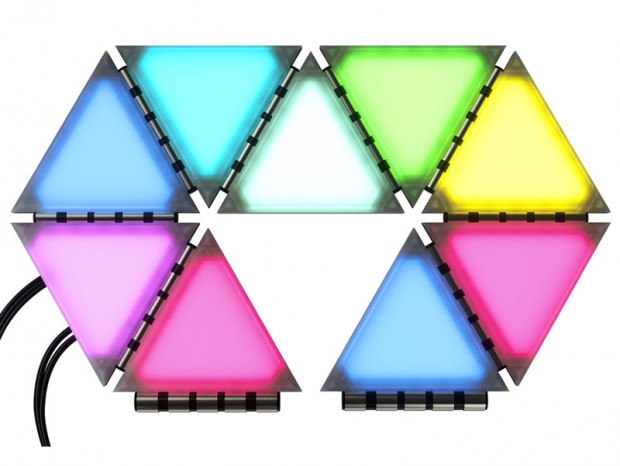 CORSAIR、筐体内部の空きスペースを活用したRGBライティングドレスアップキット