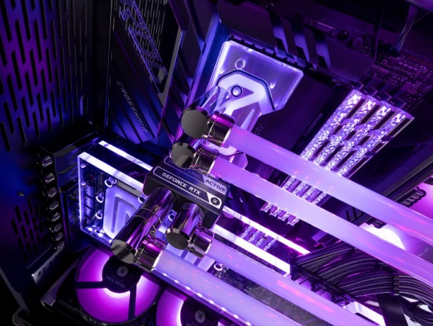 EK Water Blocks、PCIe4.0ライザーケーブルが付属するVGA垂直設置ブラケット発売