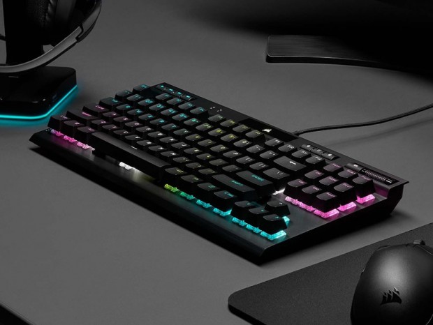 eスポーツに最適化されたテンキーレスキーボード、CORSAIR「K70 RGB TKL OPX」