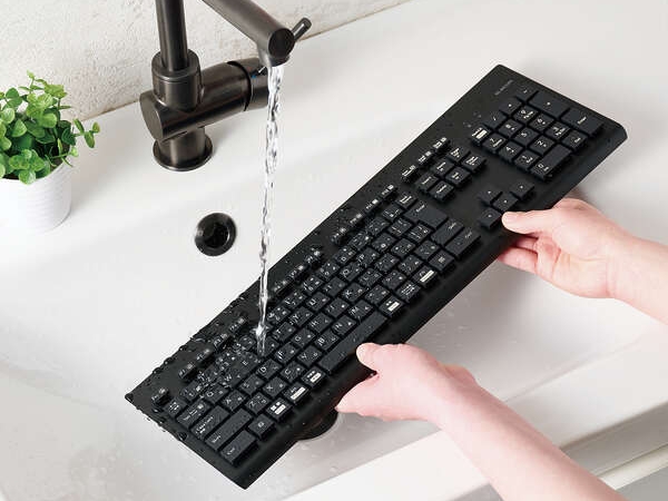 エレコム、汚れても丸洗いできる防水・抗菌仕様のキーボード6モデル
