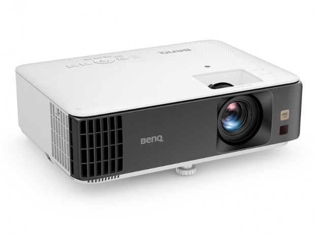 スポーツ観戦向け4K HDRホームプロジェクタ、ベンキュー「TK700」