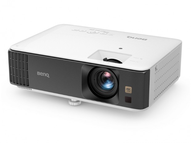 スポーツ観戦向け4K HDRホームプロジェクタ、ベンキュー「TK700」