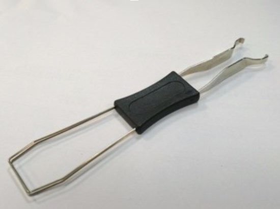 ビット・トレード・ワン、キャップもスイッチも引き抜ける2-in-1キープラー「DYKKEP」