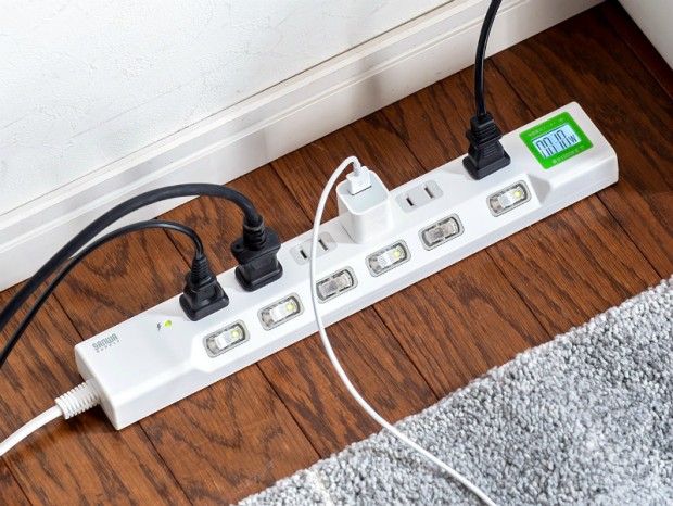 消費電力がひと目でわかるデジタルワットモニター搭載電源タップ