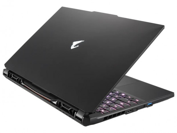 GIGABYTE、Core i7-12700HとGeForce RTX 3070 Ti Laptop GPU構成の15.6型ノートを発売