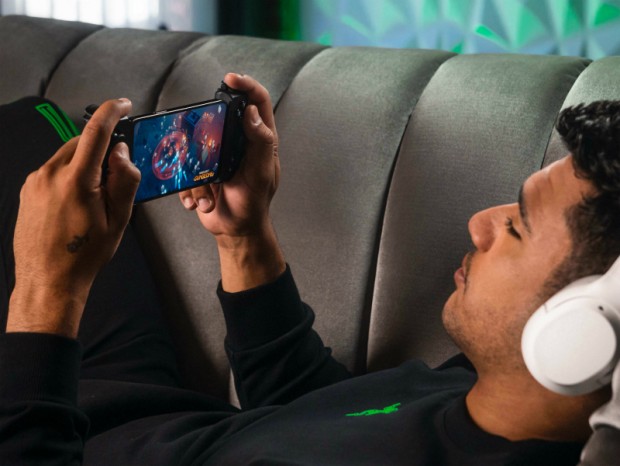 最新スイッチ採用のスマホ用コントローラ「Razer Kishi V2」国内発売日と価格が判明