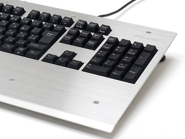 オールステンレス製筐体採用のFILCO 30周年記念モデル「Majestouch Stingray Metal SUS Edge」