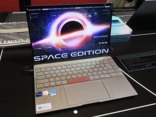 ASUS、宇宙に持っていける「Zenbook 14X OLED Space Edition」など最新 