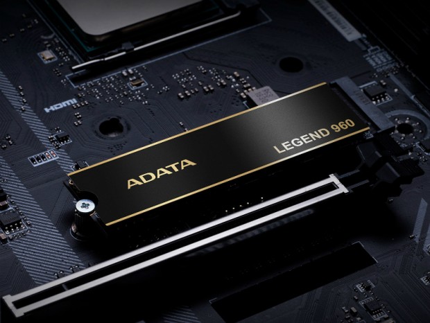 PS5対応の薄型ヒートシンクが付属するPCIe 4.0 SSD、ADATA「LEGEND 960」シリーズ