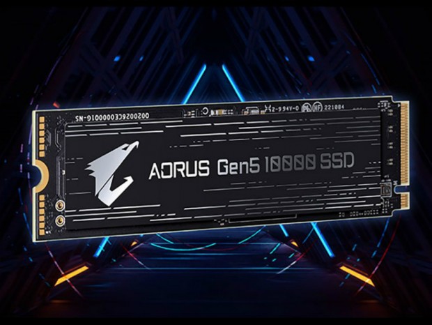 読込最高10GB/sのPCIe5.0 SSD、GIGABYTE「AORUS Gen5 10000 SSD」