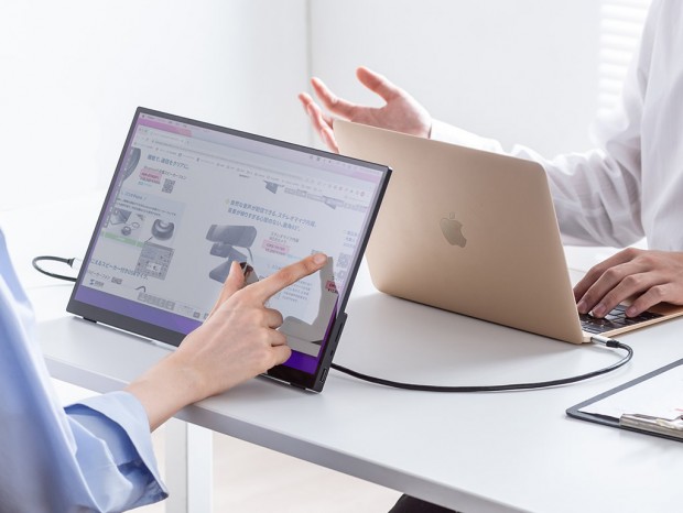 macOSでも使える、Type-C接続の15.6型10点マルチタッチモバイルディスプレイ
