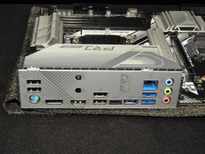 z790_asrock_207_1024x768