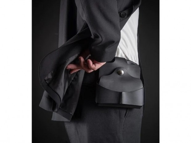 GRAPHT STANDARD、スマホやお金を収納できるホルスター「Gravity Belt Holster 2022」
