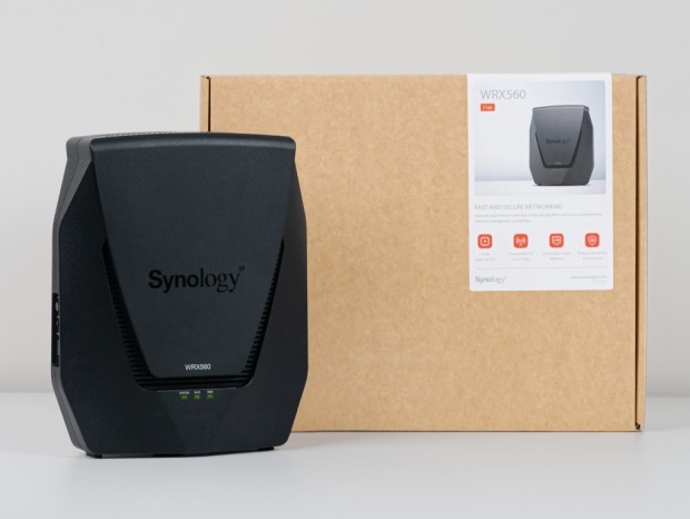 2.5ギガビットWAN/LAN対応のWi-Fi 6メッシュルーター、Synology「WRX560」