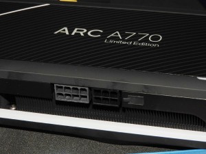 Arc A770 Limited Edition補助電源