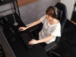 国産ゲーミングチェア