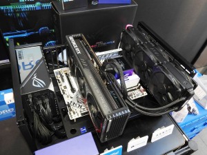 ROG Strix GeForce RTX 4090OC Edition 24GB GDDR6X搭載のデモ機
