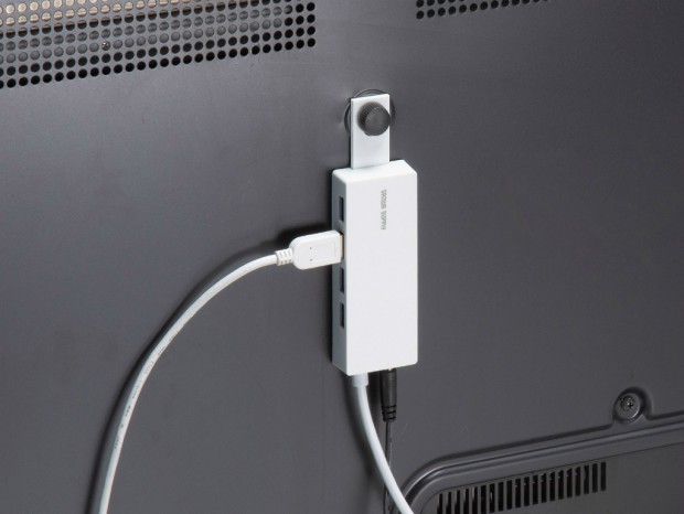 テレビの裏側に取り付けられる4ポートUSB 3.2 Gen 1ハブがサンワサプライから
