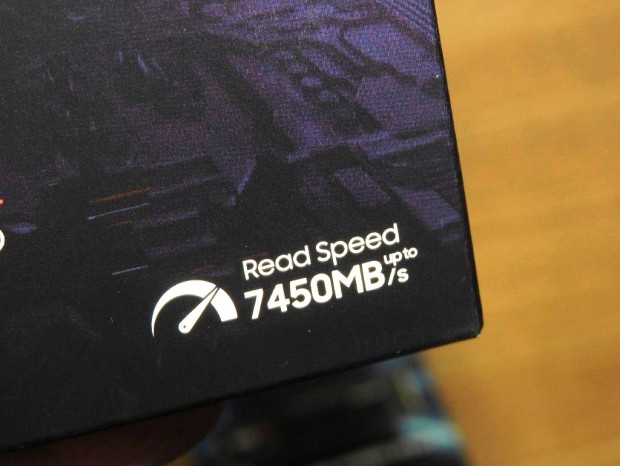 PCIe 4.0の限界に迫る高速NVMe SSD、Samsung「SSD 990 PRO」アキバに