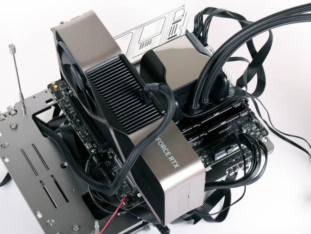 CPU性能を最大限に引き出す堅牢電源が魅力のMicroATXゲーミングマザー