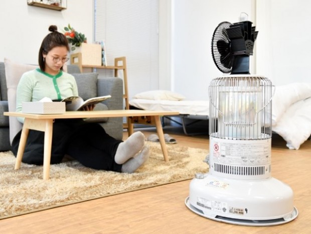 サンコー、ストーブに置いて暖気を循環させる「ストーブファン」を発売
