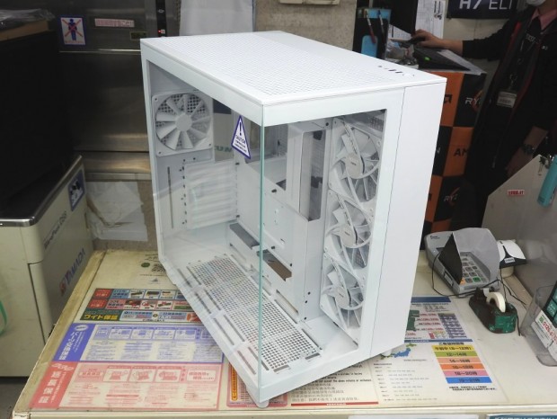完全シームレスなガラスケース「H9 Elite」&「H9 Flow」がNZXTから