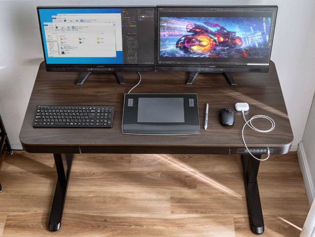 充電用USBポートやメモリ機能を備えた電動昇降デスクがサンワダイレクトから