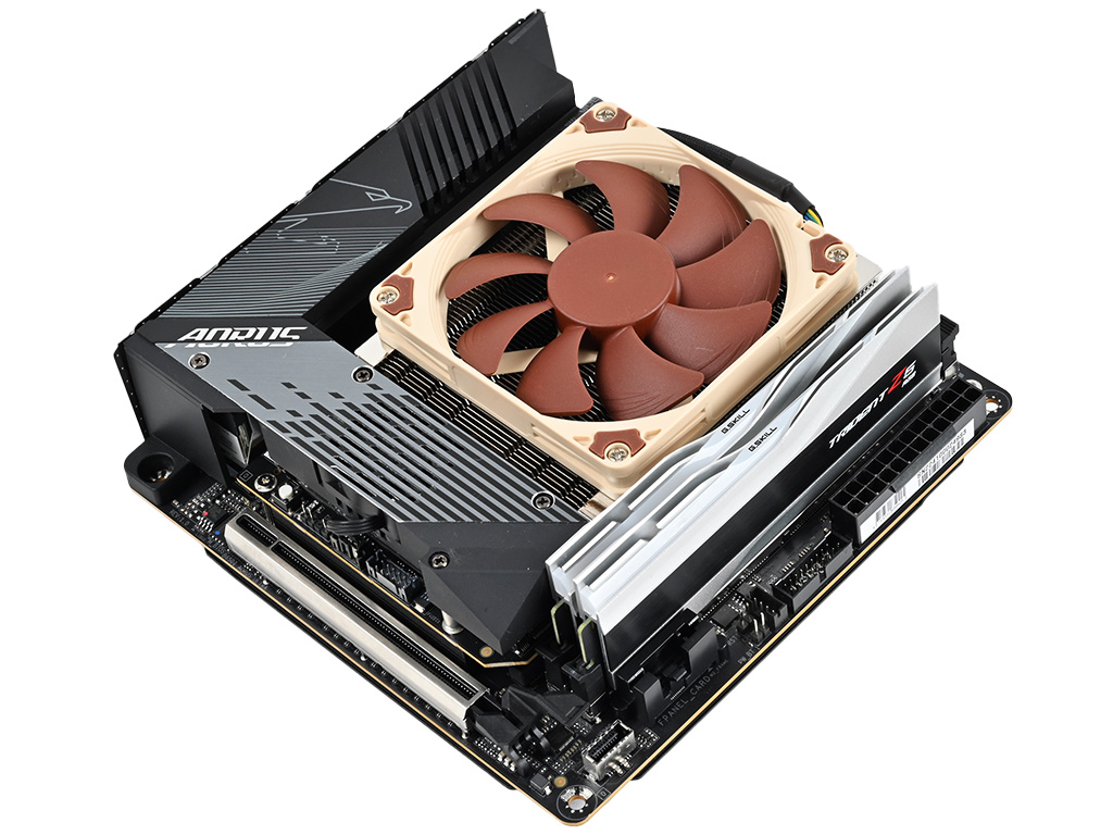 ノクチュア Noctua NH-L9a-AM5, Premium Low-Profile CPU クーラー 互換 AMD AM5 (Brown) : Noctua NH-L9a-AM5 , 高さ37mm AMD AM5