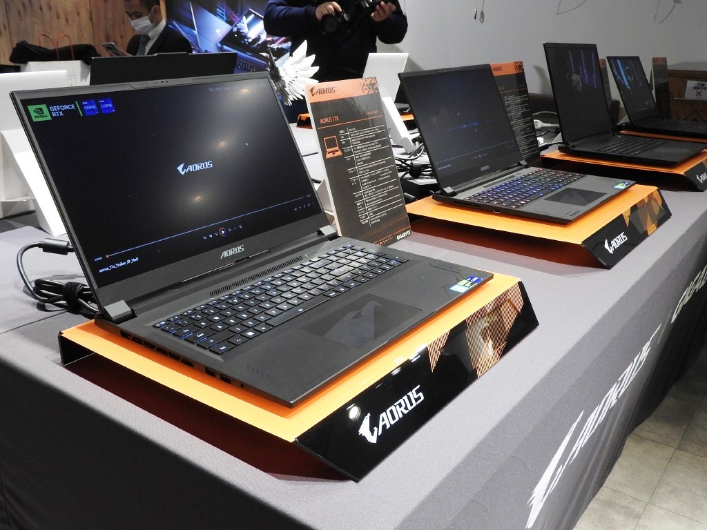 GIGABYTE ノートPC NVIDIA RTX搭載 GIGABYTE、第13世代Core i9とGeForce RTX 4080を搭載した 17.3型